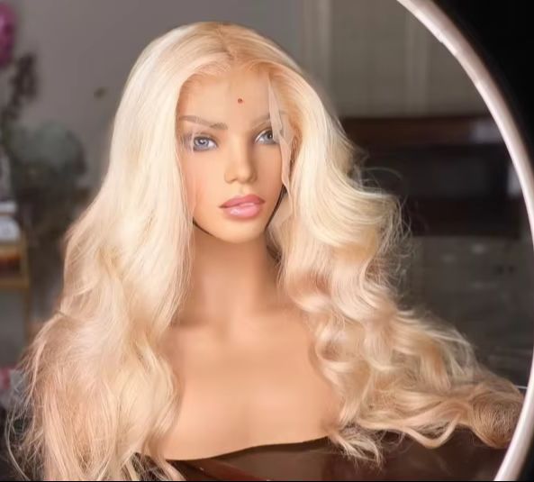 613 Blonde Wig Long Body Wave  - đánh giá và giá 613 Blonde Body Wave Lace Front Wig